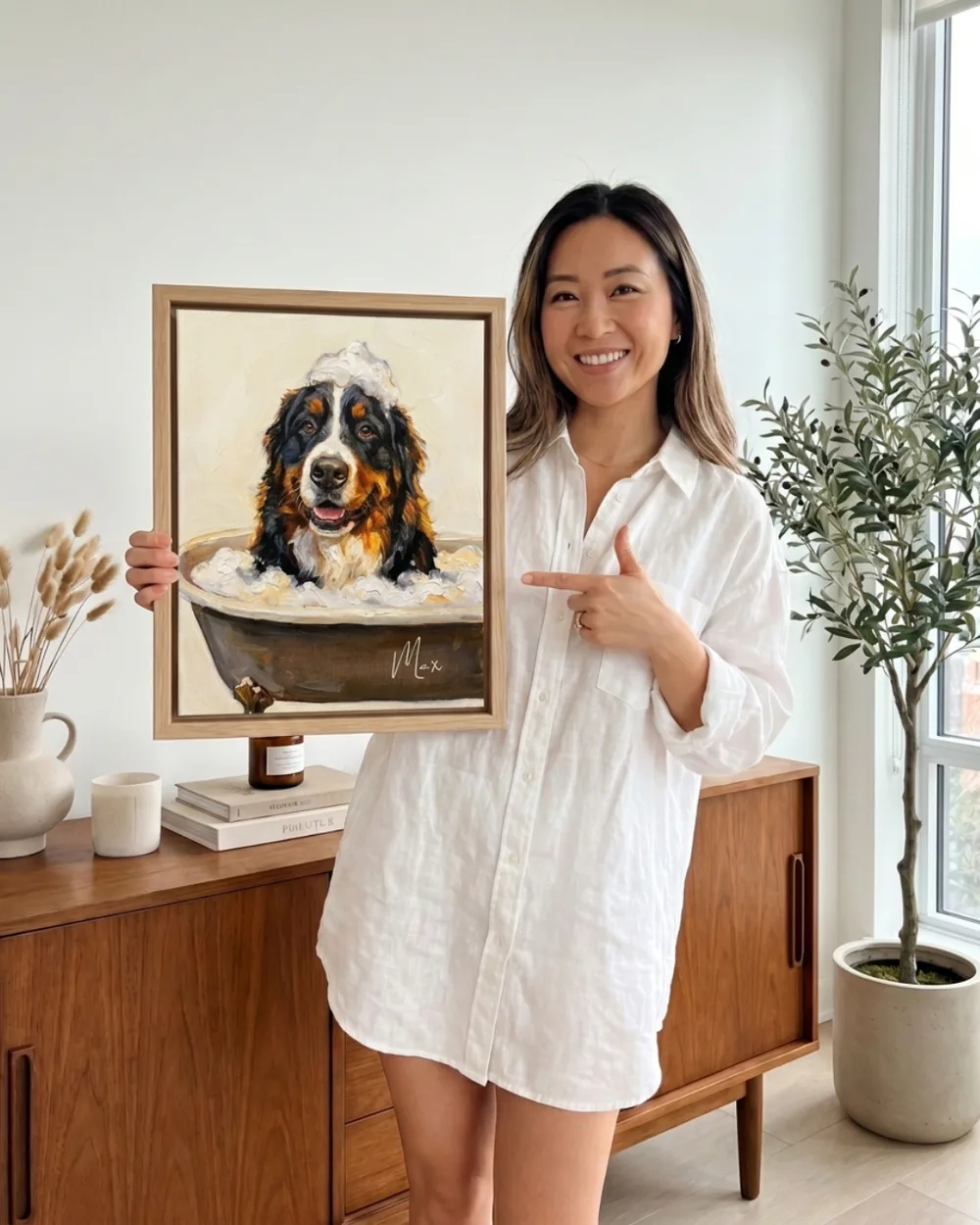 Portrait de chien personnalisé sur toile — Max à l'heure du bain, encadré au mur du salon